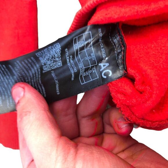 GUESS X J. Balvin Sweater Large Big Logo - Picture 5 of 6